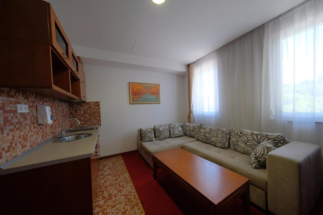 Motel Mujanic Sarajevo Mostarsko Raskrsce Exteriör bild