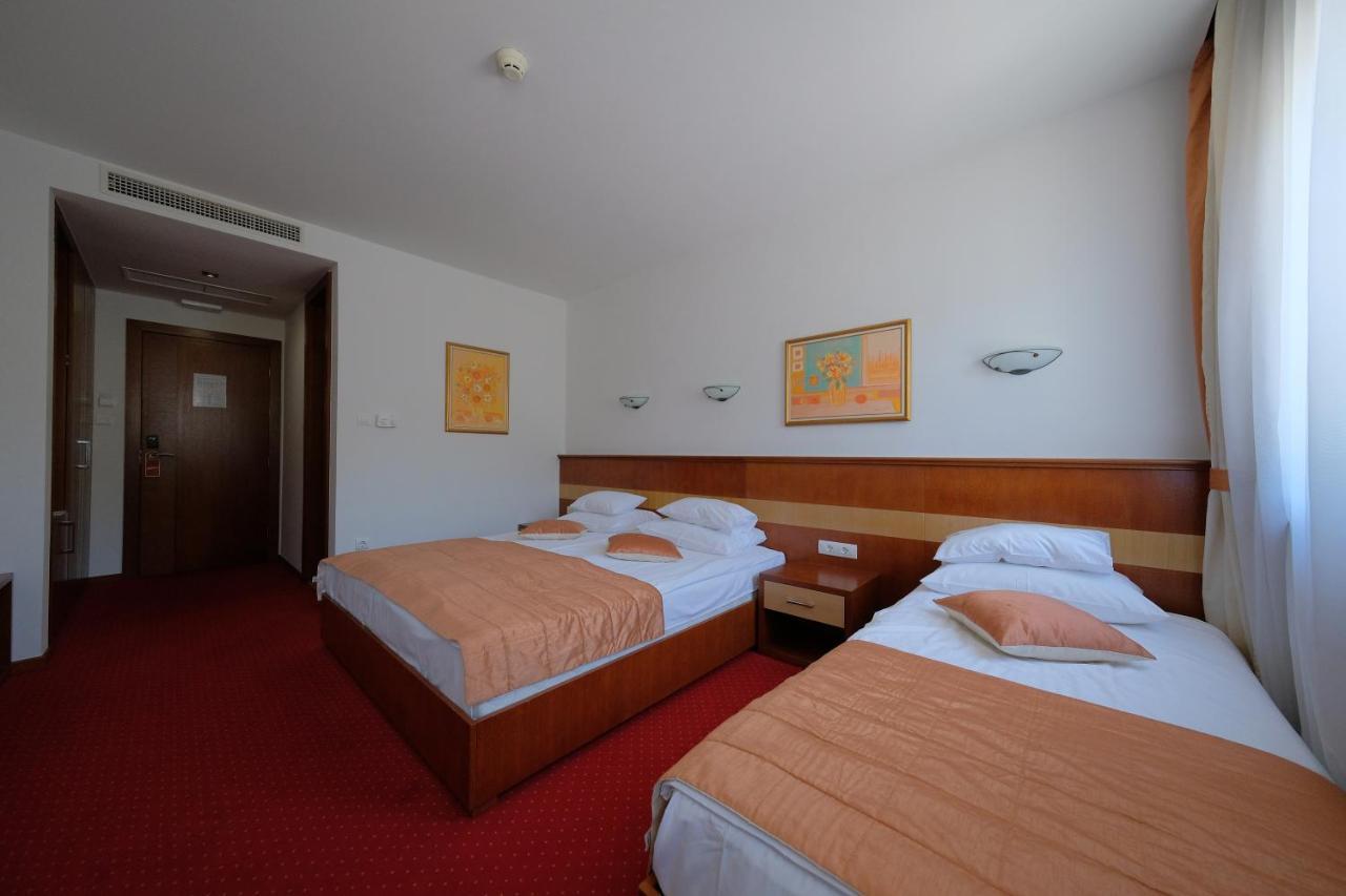 Motel Mujanic Sarajevo Mostarsko Raskrsce Exteriör bild